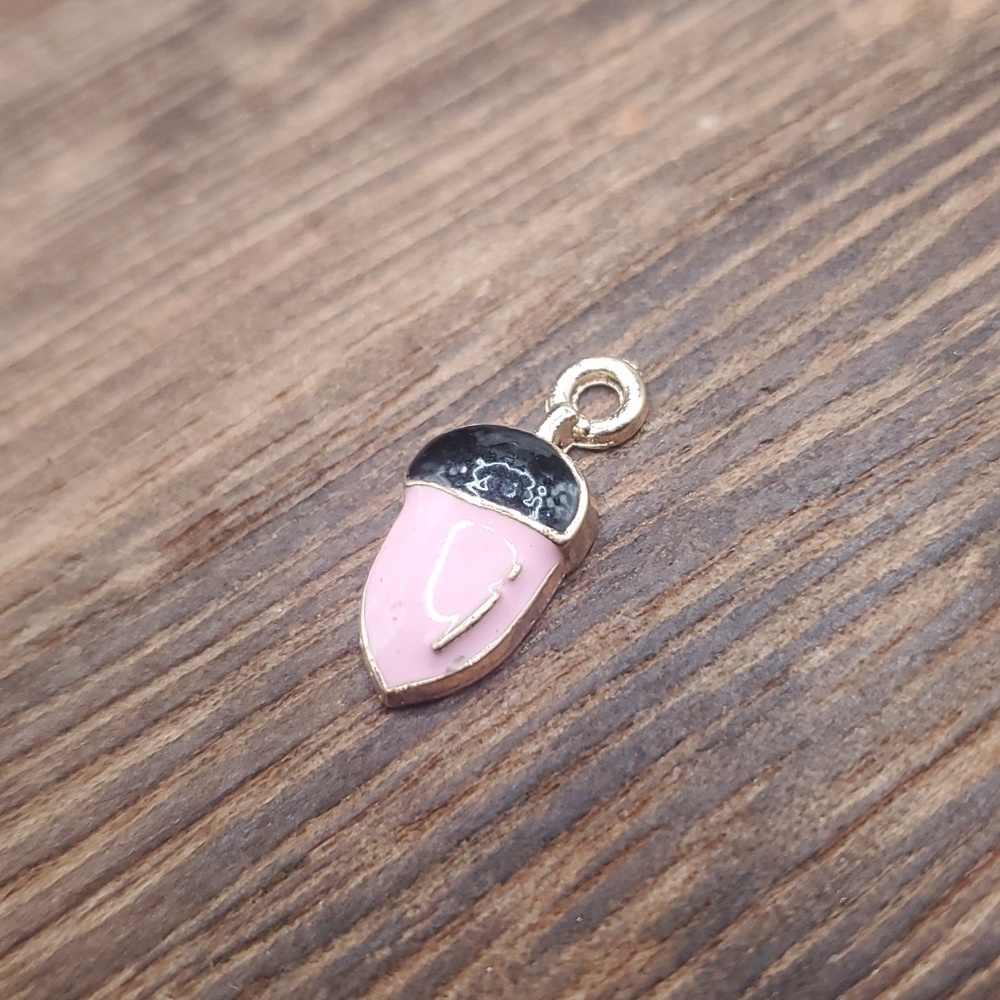 P106‎ pink cottagecore acorn charm